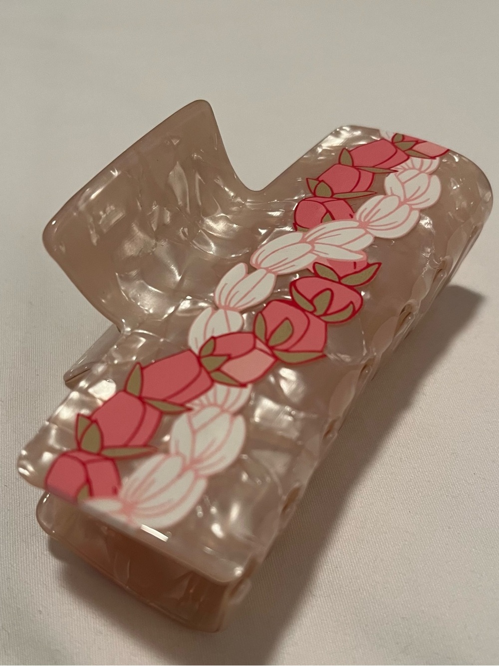 Double Lei Hair Claw - Light Pink acetate